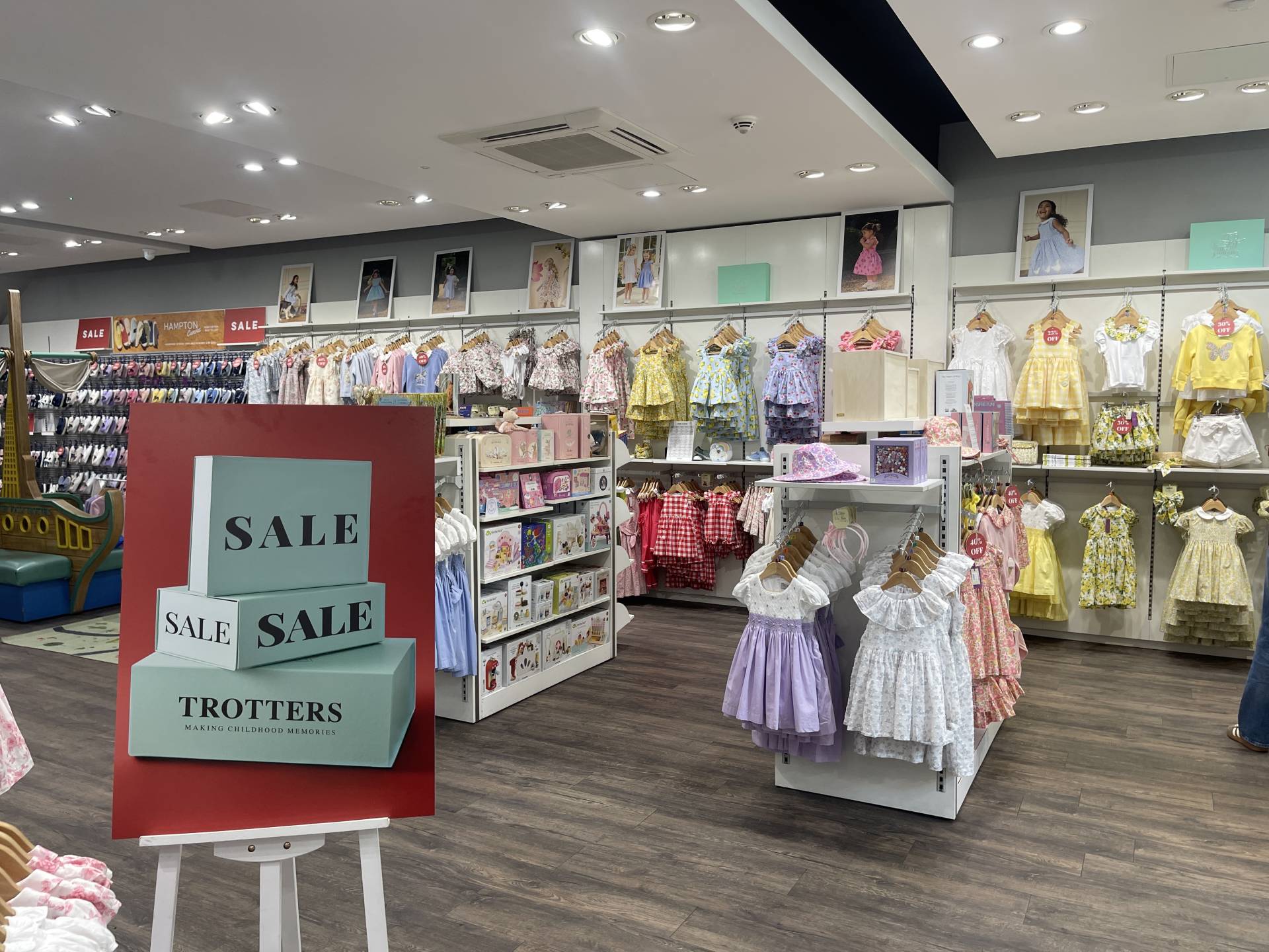 End of season sale upto 70% 